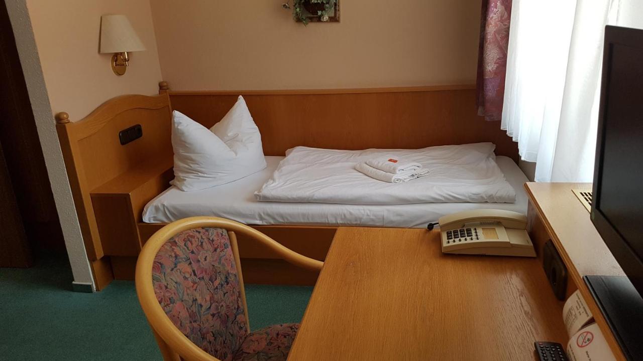 Hotel Sachsenhof Riesa Bagian luar foto