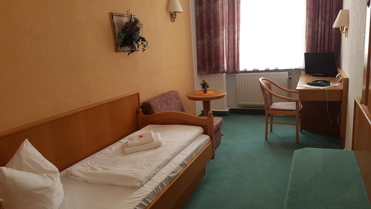 Hotel Sachsenhof Riesa Bagian luar foto
