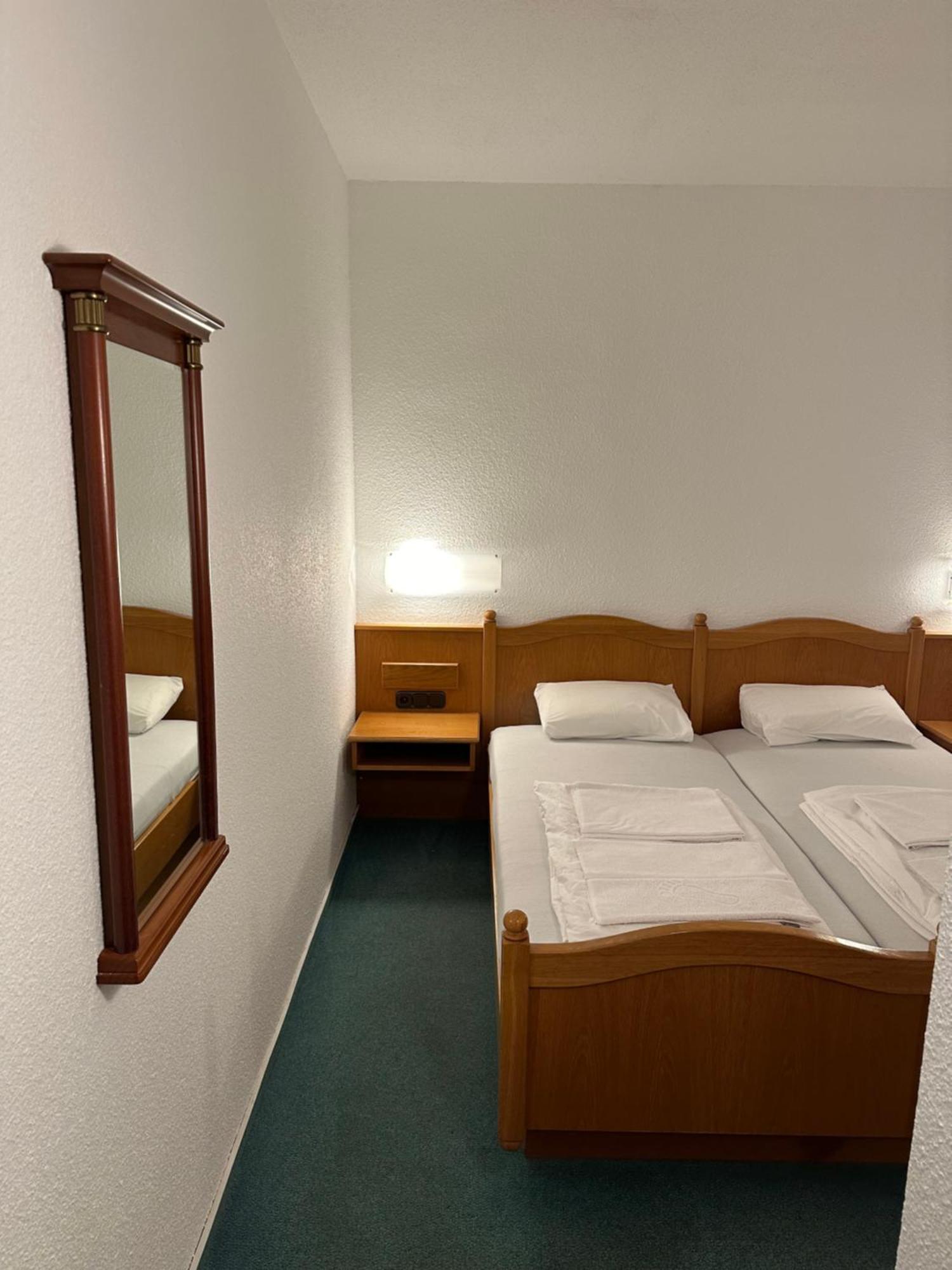 Hotel Sachsenhof Riesa Bagian luar foto